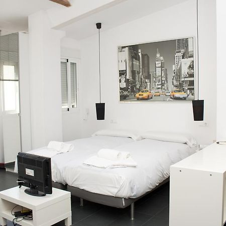 Na Jordana Apartments Valence Chambre photo