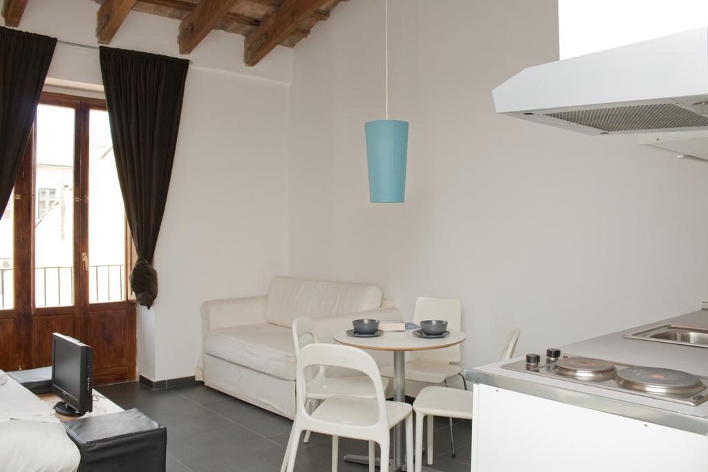 Na Jordana Apartments Valence Chambre photo